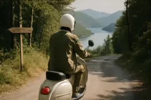 Qual è la strada meno trafficata per raggiungere il Lago di Suviana in Vespa? Un percorso silenzioso perfetto per rilassarsi